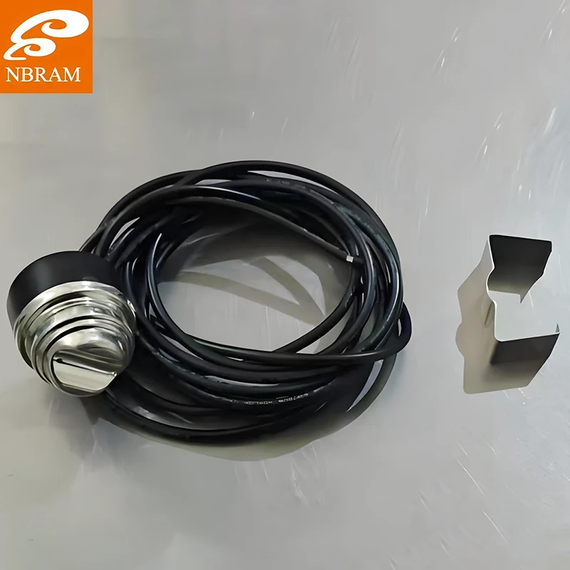 Hvordan forbedrer en afrimningstermostat køleskabets effektivitet og pålidelighed?